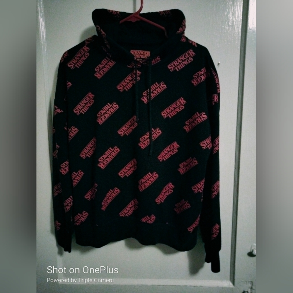 Stranger things pullover - Picture 2 of 5